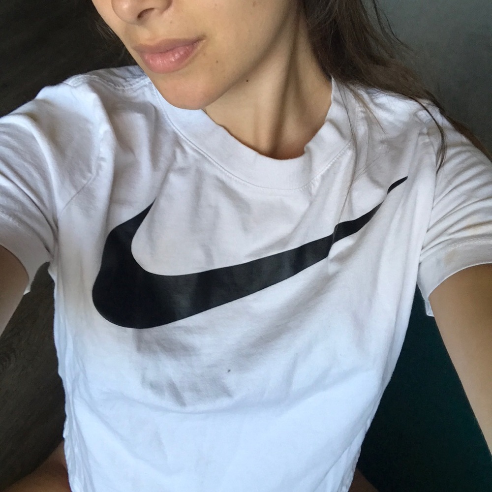 Super cute woman’s Nike tee